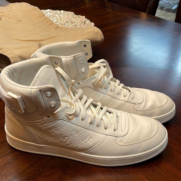 Louis Vuitton Other - Louis Vuitton White Leather Snickers